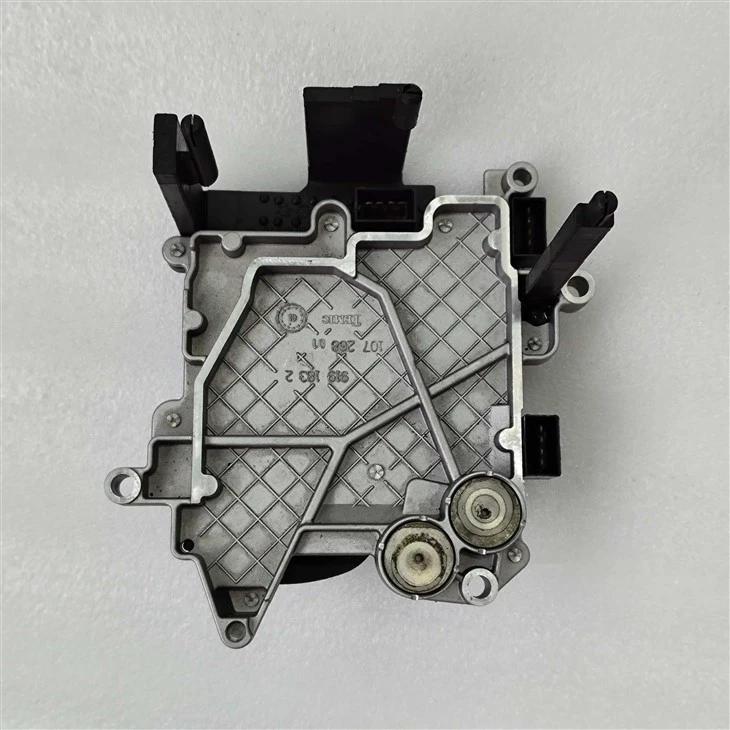 01J -0010- re1 Module Module Square Plug